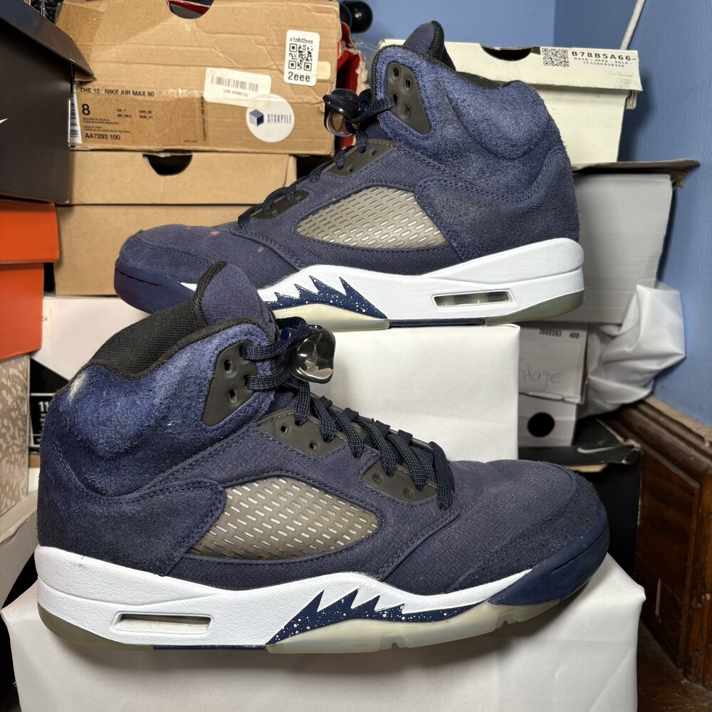 Size 9.5 - Air Jordan 5 Retro SE Midnight Navy